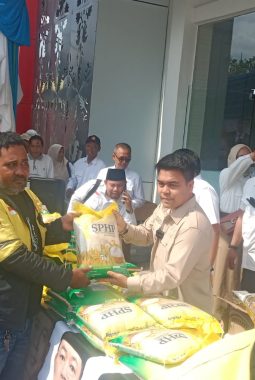 Partai Gerindra Provinsi Riau, Sambut HUT RI ke – 81, Gelar Aksi Sosial Bagikan Ribuan Paket Sembako, Bagi Masyarakat 